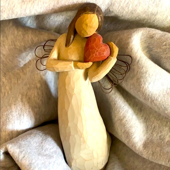Willow tree “ angel of the heart” figurine